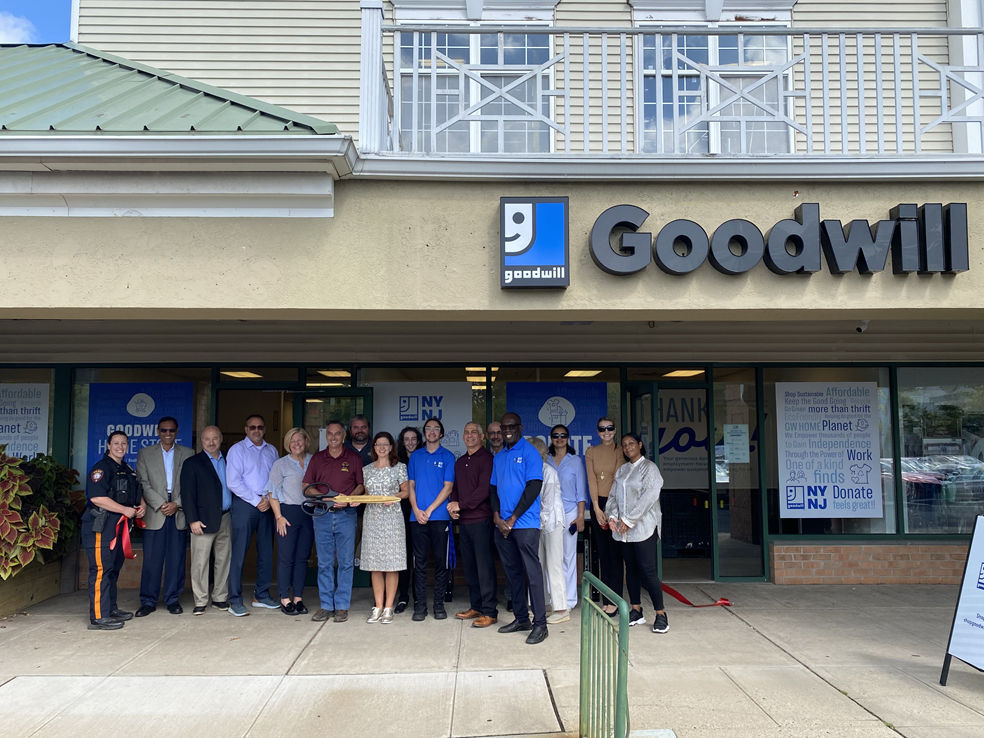 Goodwill NYNJ President & CEO Katy Gaul-Stigge and team with Somerset County Administrator Colleen Mahr; Hillsborough Township: Mayor Shawn Lipani, Deputy Mayor John Ciccarelli, Administrator Anthony Ferrera, Police Officer Carly Dwyer, and Economic & Business Development Director Zuzana Karas; EBDC: Vice-Chairman Jeremy Lees and members Tito Sharma, Abed Medawar, Antoinette Natale, and Mrinalini Ayachit